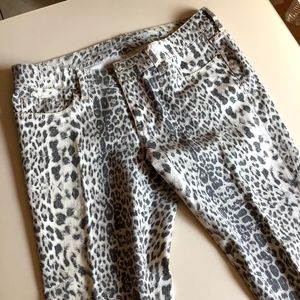 7 for all mankind leopard print jeans size 7
